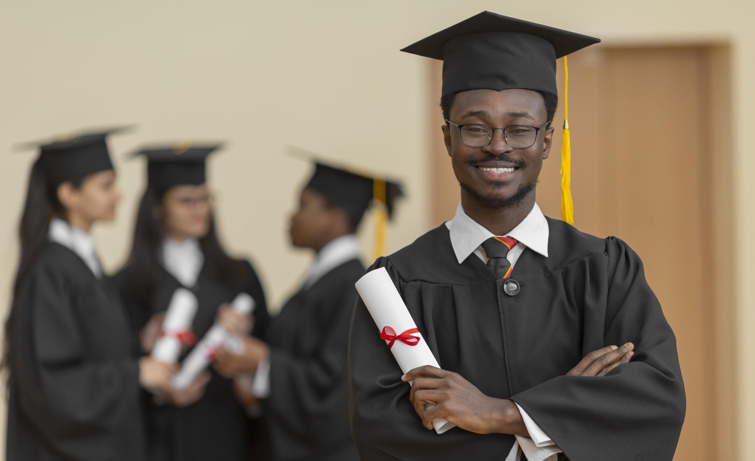 tecnólogo ou bacharel: imagem de alunos na formatura